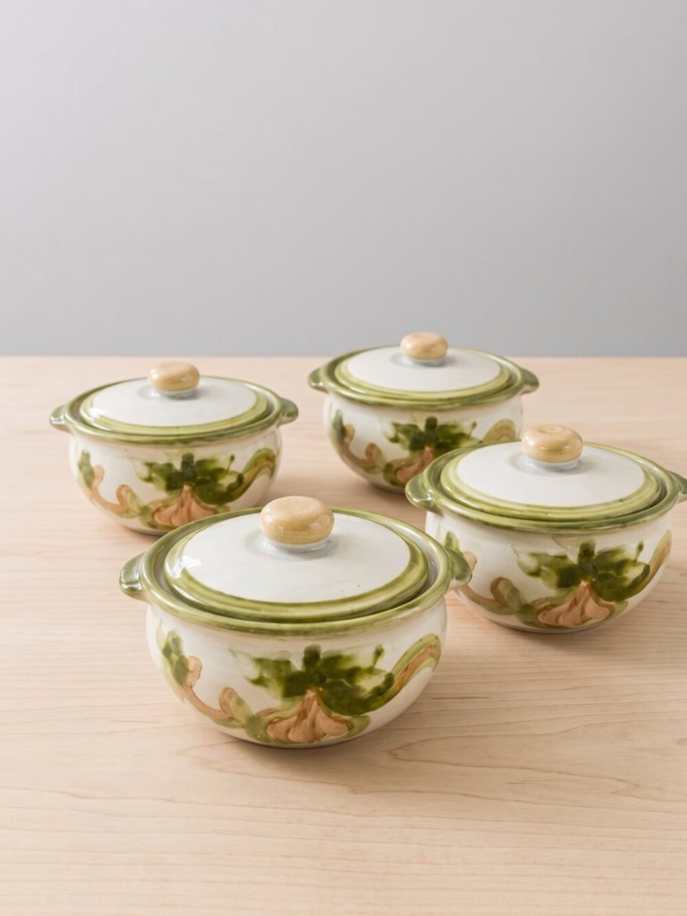 Louisville Stoneware Kentucky Pear Individual Casserole Dishes w/ Lids Set of 4